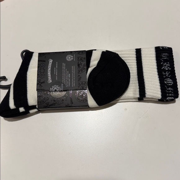 Chrome Hearts Black and White Casual Socks - Picture 2 of 4